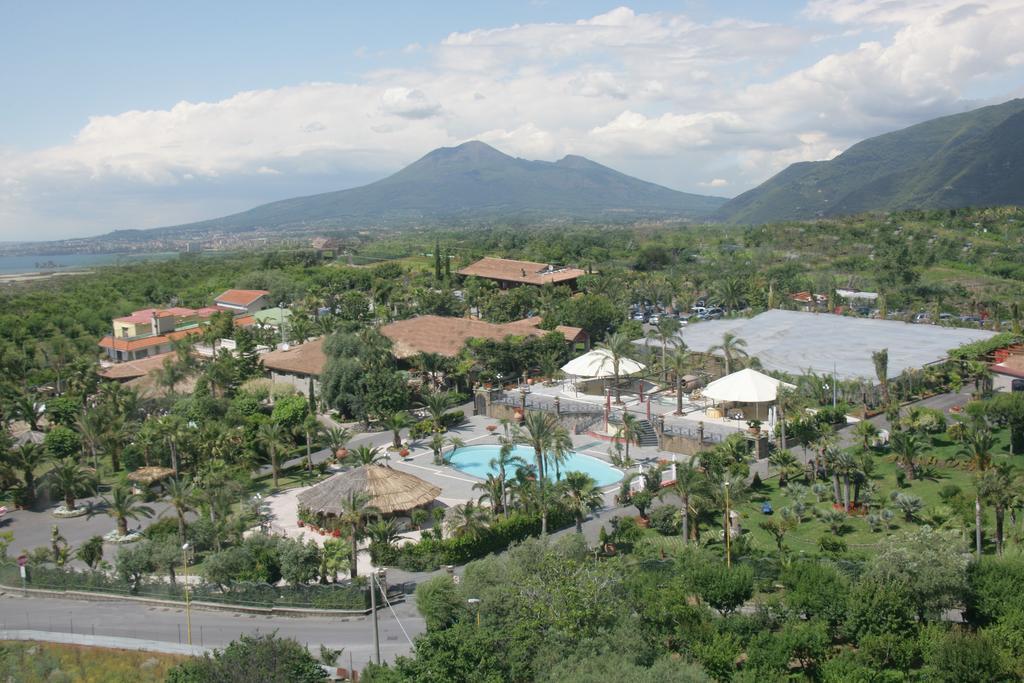 Villa Delle Camelie Ґраньяно Номер фото